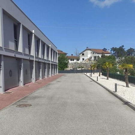 Motel Avenue レイリア エクステリア 写真